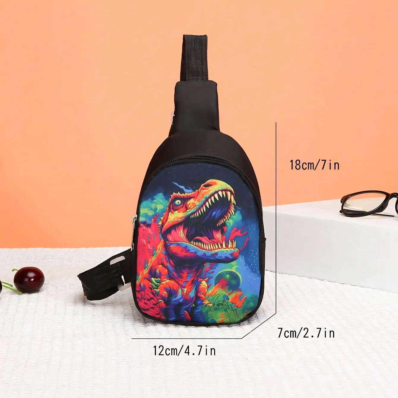 product-fancy-4c09b08f-bf5e-4580-bddc-29506ebd3364 Детска чантичка динозавър, чанта през рамо за момче, перфектна за ежедневно носене и приключения