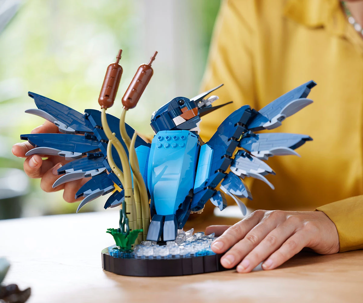 Детски комплект за игра LEGO® Icons 10331 - Птица кралско рибарче thumb 10 Конструктор ЛЕГО Icons 10331 thumb 10