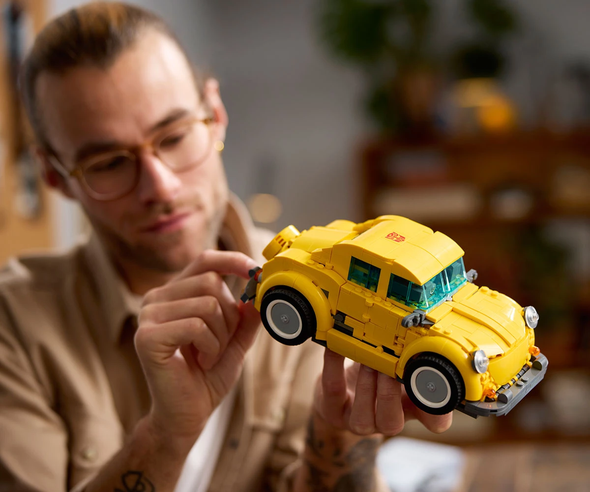 Детски комплект за игра LEGO® Icons 10338 - Бъмбълби thumb 12 Конструктор ЛЕГО Icons 10338 thumb 12