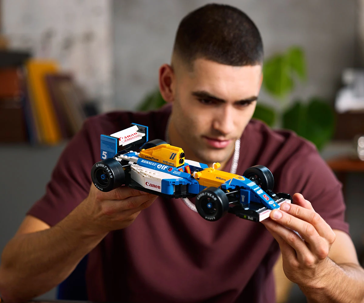 Детски комплект за игра LEGO® Icons 10353 - Williams Racing FW14B & Nigel Mansell thumb 12 Конструктор ЛЕГО Icons 10353 thumb 12