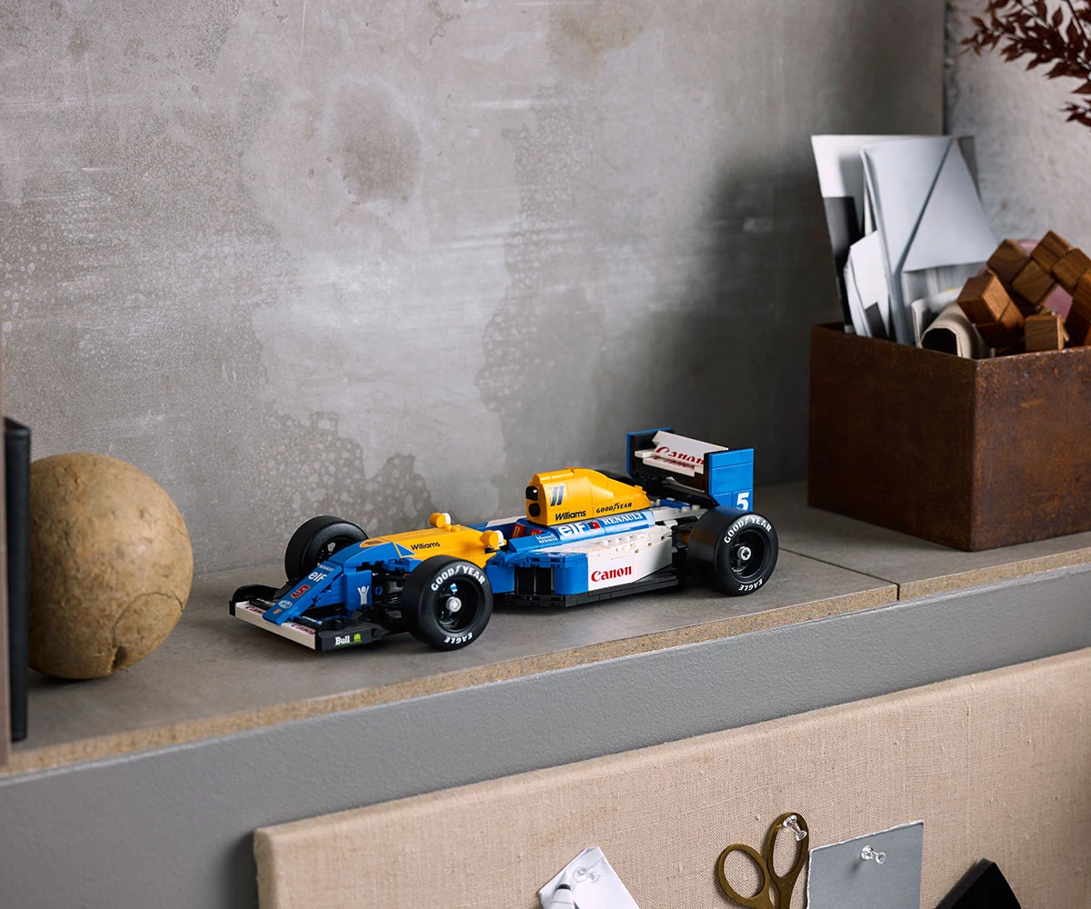 Детски комплект за игра LEGO® Icons 10353 - Williams Racing FW14B & Nigel Mansell thumb 15 Конструктор ЛЕГО Icons 10353 thumb 15
