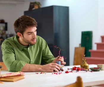 Детски комплект за игра LEGO® Icons 10369 – Японска кайсия