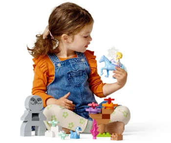 Детски комплект за игра конструктор LEGO® DUPLO® Disney™ 10418 – Елза и Бруни в омагьосаната гора