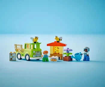 Детски комплект за игра LEGO® DUPLO® Town 10419 – Грижа за пчелите и кошерите
