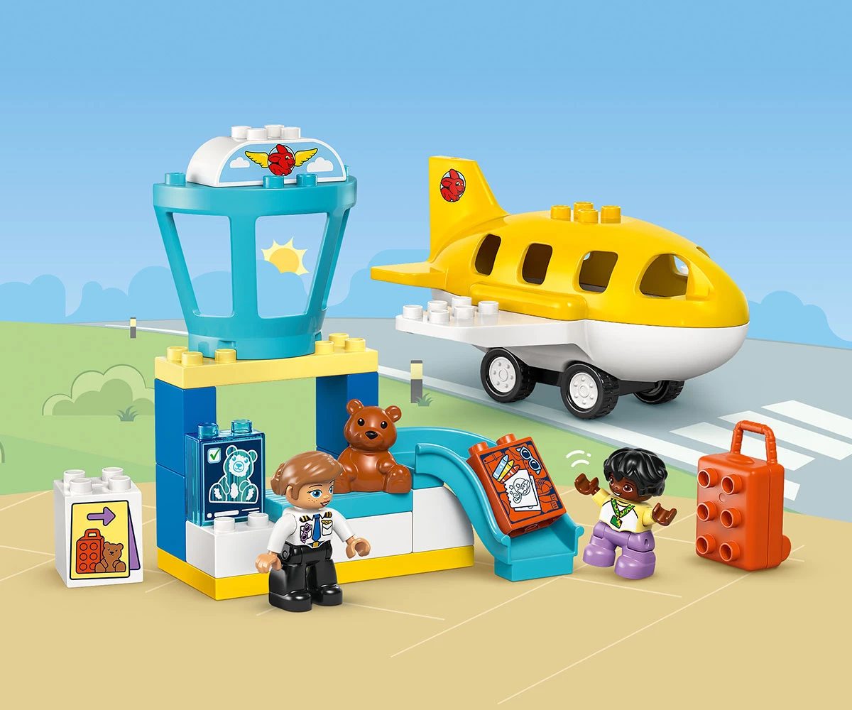 Детски комплект за игра LEGO® DUPLO® 10443 - За първи път на летището thumb 10 LEGO® DUPLO® 10443 -First Time at the Airport thumb 10