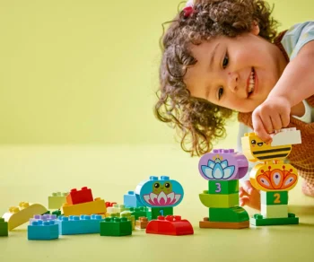 Детски комплект за игра LEGO® DUPLO 10444 – Творческа градина и цветя