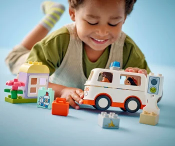 Детски комплект за игра LEGO® DUPLO 10447 – Линейка и шофьор