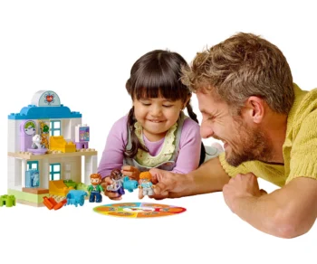 Детски комплект за игра LEGO® DUPLO 10449 – Първо посещение при лекаря