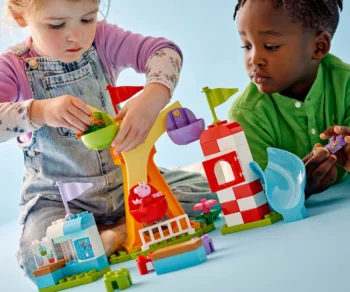 Детски комплект за игра LEGO® DUPLO® 10453 – Забавления на панаира с Пепа