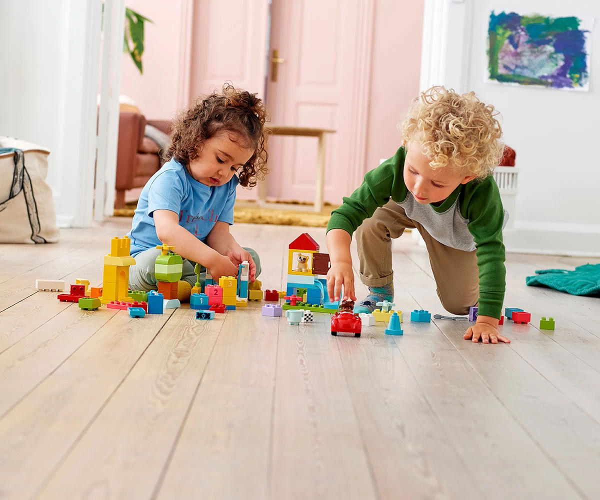 Детски комплект за игра LEGO® DUPLO® Classic 10914 - Луксозна кутия с тухлички thumb 6 Конструктор ЛЕГО DUPLO 10914 thumb 6