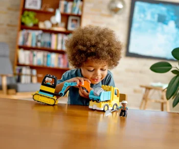 Детски комплект за игра LEGO® DUPLO® Town 10931 – Камион и екскаватор с вериги
