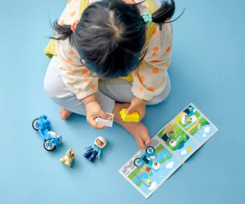 Детски комплект за игра LEGO® DUPLO® Town 10967 – Полицейски мотоциклет