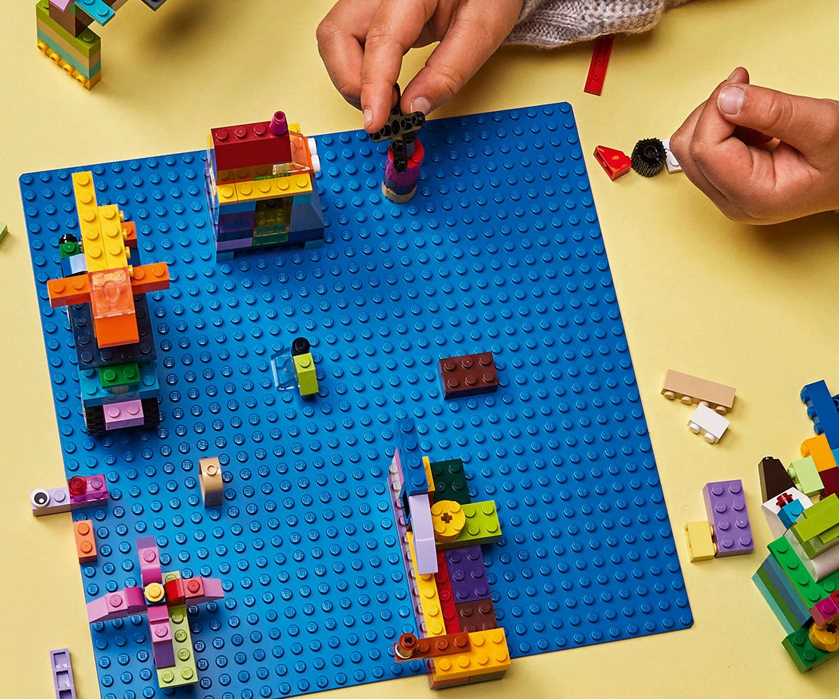 Детски комплект за игра LEGO® Classsic 11025 - Син фундамент thumb 6 Конструктор ЛЕГО Classic 11025 thumb 6