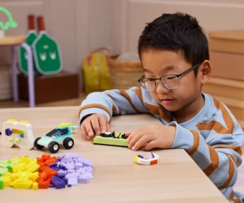 Детски комплект за игра LEGO® Classic 11043 – Страхотна творческа кутия