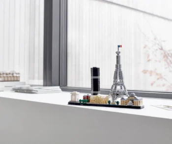 Детски комплект за игра LEGO® Architecture 21044 – Париж