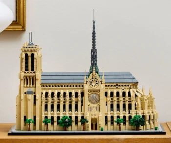 Детски комплект за игра LEGO® Architecture 21061 – Парижката Света Богородица