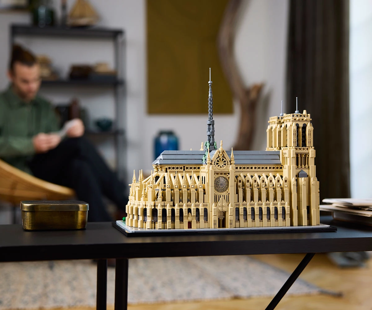 Детски комплект за игра LEGO® Architecture 21061 - Парижката Света Богородица thumb 17 Конструктор ЛЕГО Architecture 21061 thumb 17