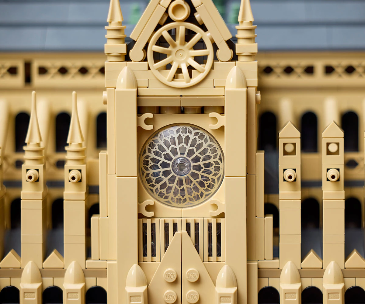 Детски комплект за игра LEGO® Architecture 21061 - Парижката Света Богородица thumb 8 Конструктор ЛЕГО Architecture 21061 thumb 8