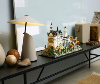 Детски комплект за игра LEGO® Architecture 21063 – Замъкът Нойшванщайн