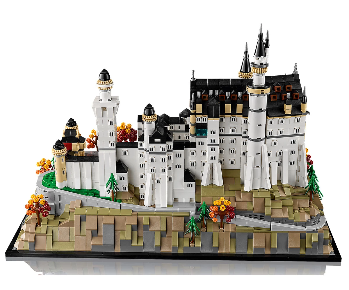 Детски комплект за игра LEGO® Architecture 21063 - Замъкът Нойшванщайн thumb 9 LEGO® Architecture 21063 - Neuschwanstein Castle thumb 9