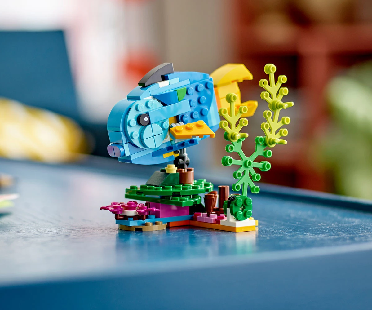 Детски комплект за игра LEGO® Creator 31136 - Екзотичен папагал thumb 12 Конструктор ЛЕГО Creator 31136 thumb 12