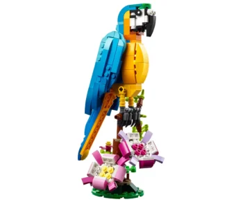 Детски комплект за игра LEGO® Creator 31136 – Екзотичен папагал