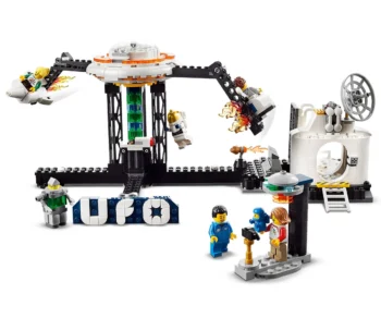 Детски комплект за игра LEGO® Creator 31142 – Космическо скоростно влакче