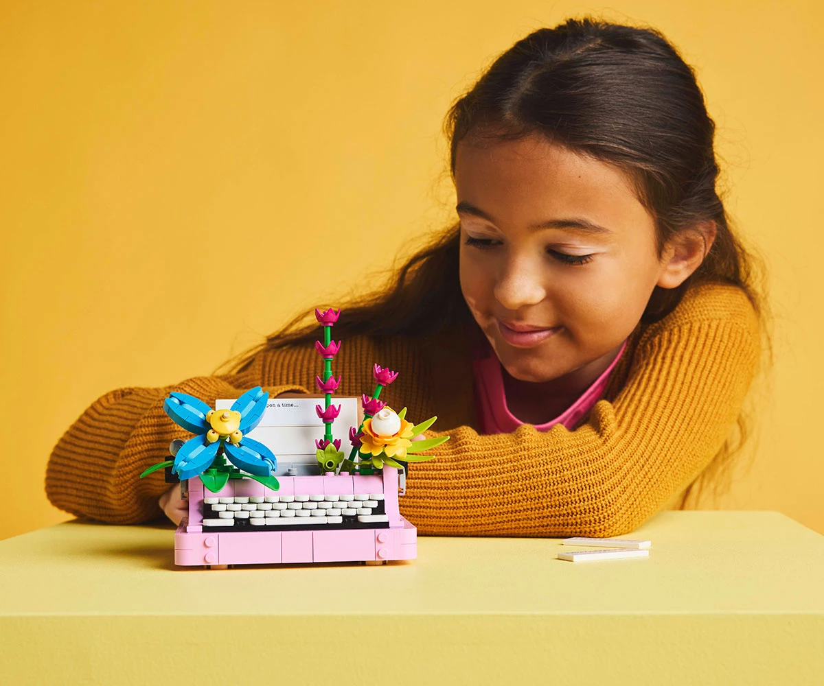 Детски комплект за игра LEGO® Creator 31169 - Пишеща машина с цветя thumb 9 Конструктор ЛЕГО Creator 31169 thumb 9