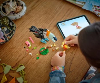 Детски комплект за игра LEGO® Creator 31173 – Диви животни: Тропически тукан