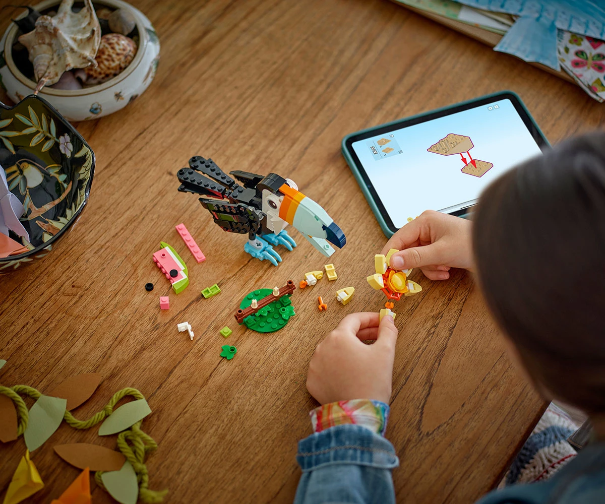 Детски комплект за игра LEGO® Creator 31173 - Диви животни: Тропически тукан thumb 6 LEGO® Creator 31173 - Wild animals: Tropical Toucan thumb 6