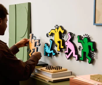Детски комплект за игра LEGO® Art 31216 – Keith Haring – Танцуващи фигури