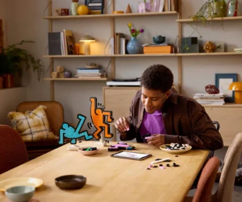 Детски комплект за игра LEGO® Art 31216 – Keith Haring – Танцуващи фигури