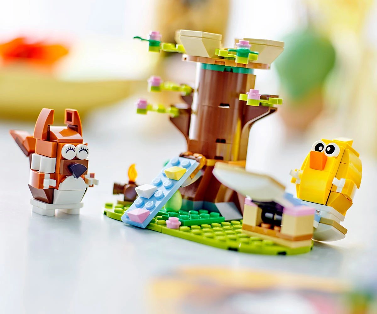 Детски комплект за игра LEGO® Iconic 40709 - Пролетна площадка с животни thumb 10 Конструктор ЛЕГО Icons 40709 thumb 10