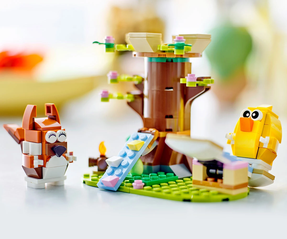 Детски комплект за игра LEGO® Iconic 40709 - Пролетна площадка с животни thumb 7 Конструктор ЛЕГО Icons 40709 thumb 7
