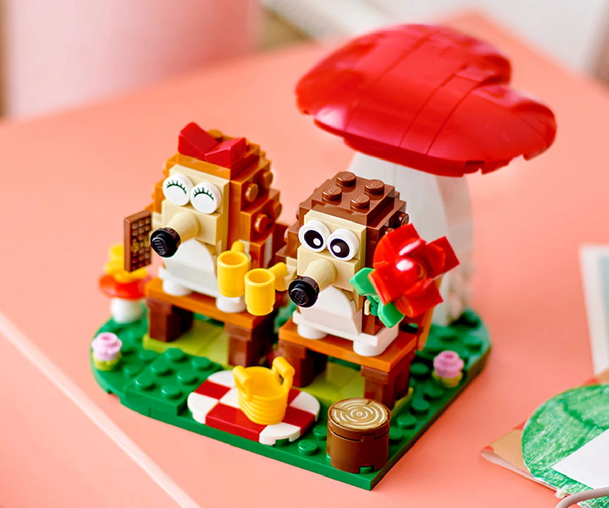 Детски комплект за игра LEGO® Iconic 40711 - Пикник с таралеж thumb 10 Конструктор ЛЕГО Icons 40711 thumb 10