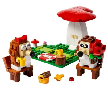 Детски комплект за игра LEGO® Iconic 40711 – Пикник с таралеж
