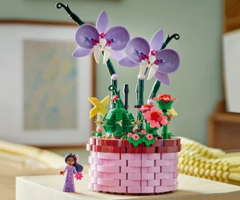 Детски комплект за игра конструктор LEGO® Disney Princess™ 43237 – Саксия на Изабела