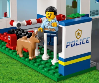 Детски комплект за игра LEGO® City Police 60316 – Полицейски участък