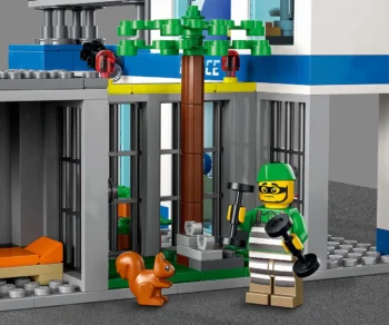 Детски комплект за игра LEGO® City Police 60316 – Полицейски участък