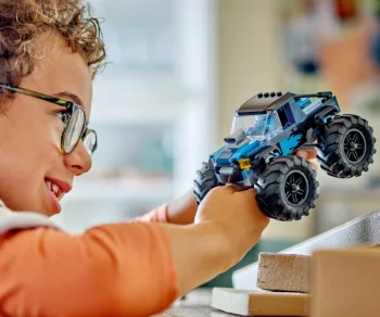 Детски комплект за игра LEGO® City Great Vehicles 60402 – Син камион чудовище