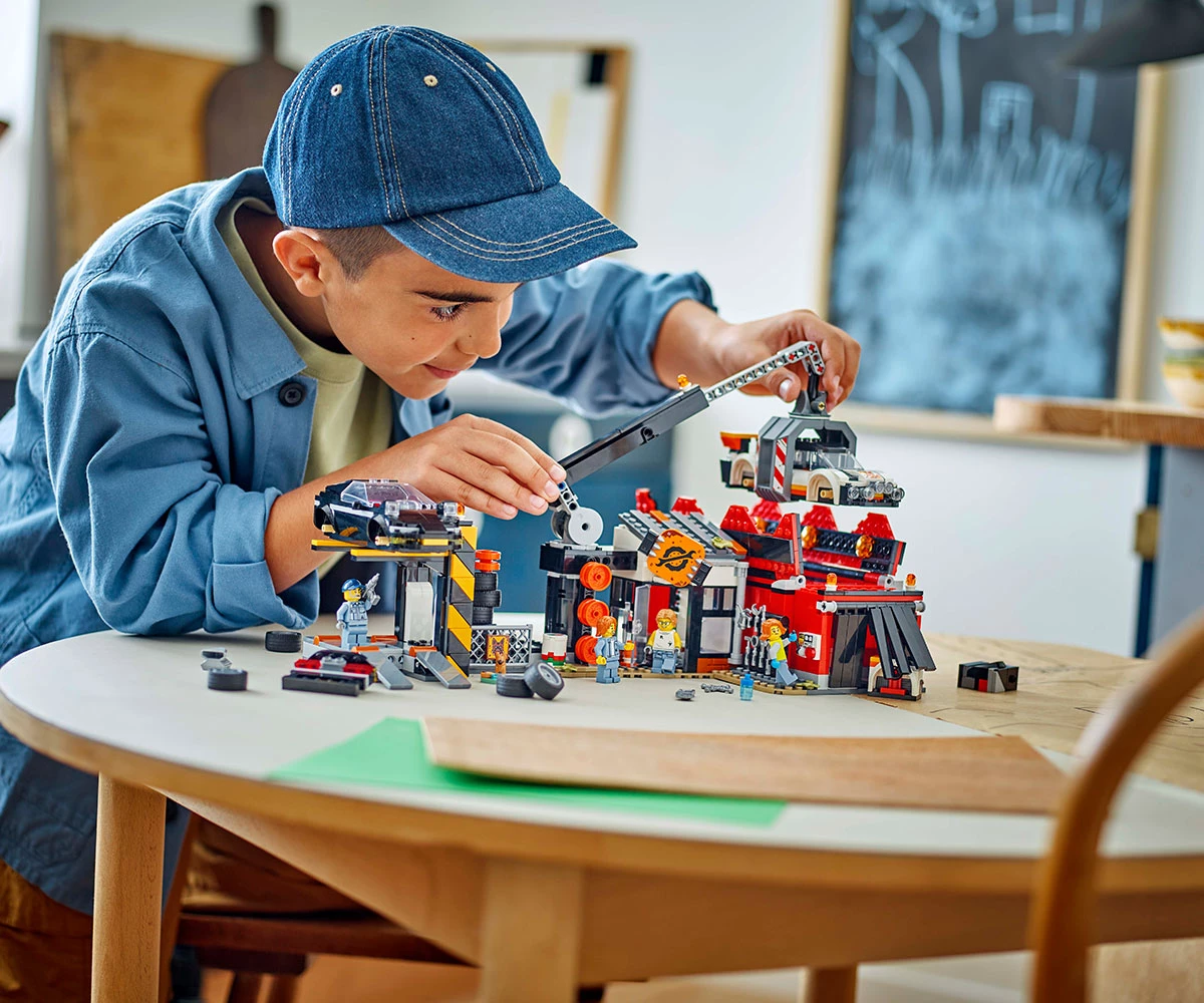 Детски комплект за игра LEGO® City 60472 - Автоморга с коли thumb 5 Конструктор ЛЕГО City 60472 thumb 5