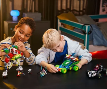 Детски комплект за игра LEGO® DREAMZzz™ 71497 – Тигър-робот на Купър и кола драгстер на Zero