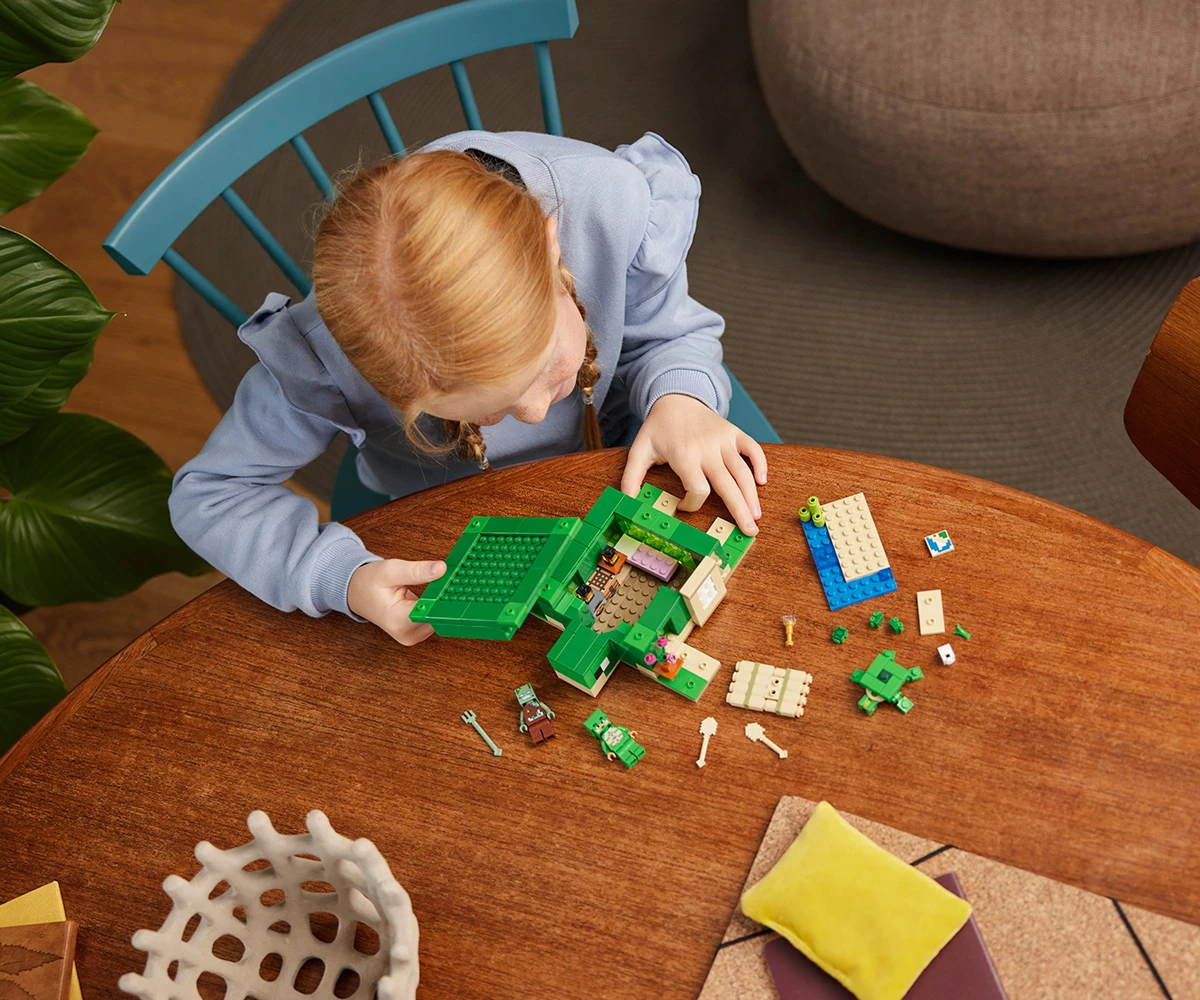 Детски комплект за игра LEGO® Minecraft™ 21254 - Къща на плажа на костенурките thumb 14 Конструктор ЛЕГО Minecraft 21254 thumb 14