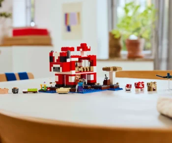 Детски комплект за игра LEGO® Minecraft™ 21270 – Къщата на Муухоморка