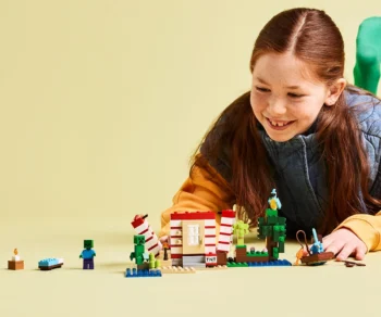 Детски комплект за игра LEGO® Minecraft® 21275 – TNT къща в джунглата