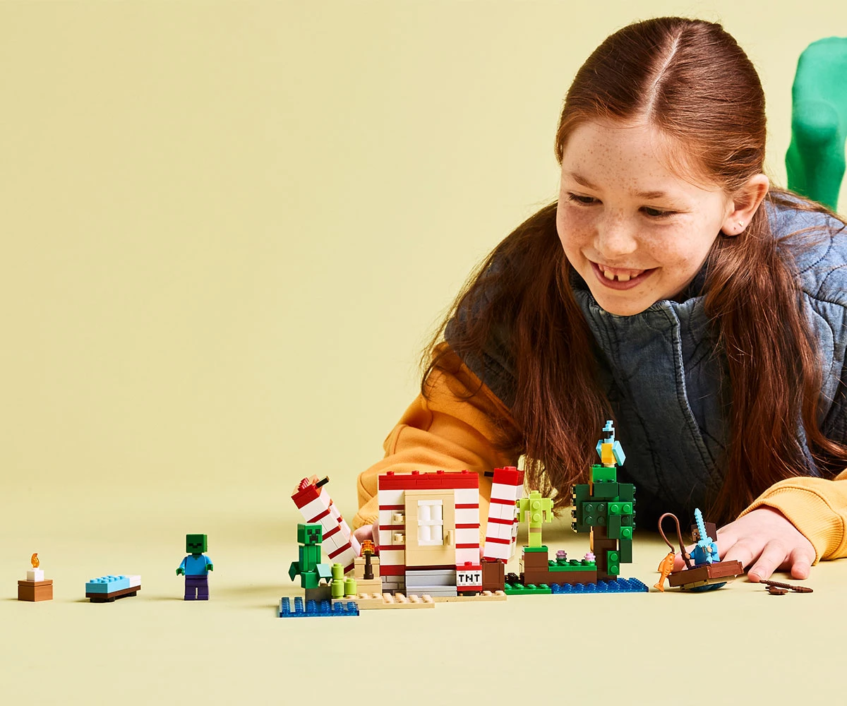 Детски комплект за игра LEGO® Minecraft® 21275 - TNT къща в джунглата thumb 8 LEGO® Minecraft® 21275 - The TNT Jungle House thumb 8