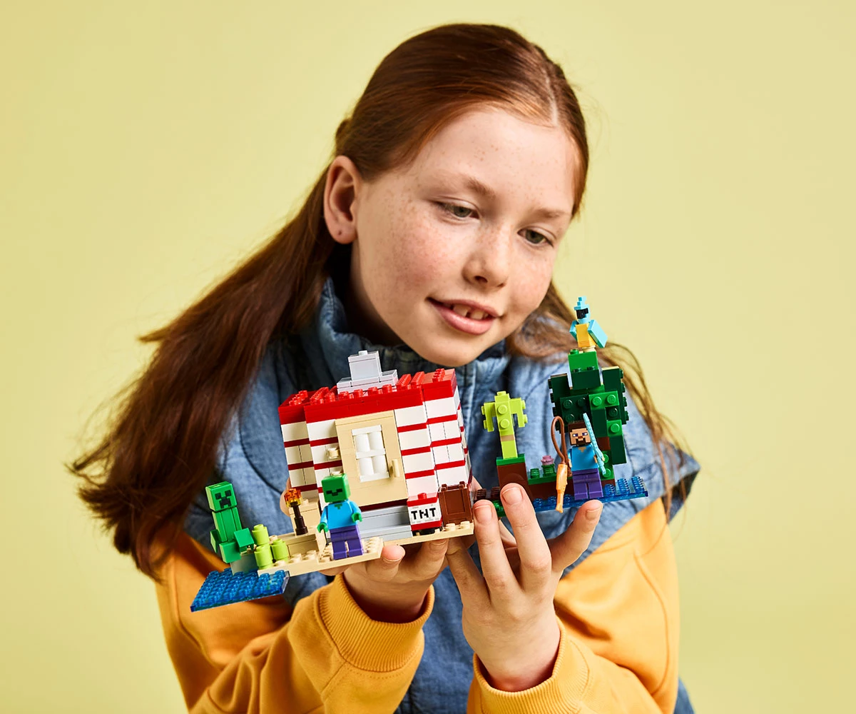 Детски комплект за игра LEGO® Minecraft® 21275 - TNT къща в джунглата thumb 9 LEGO® Minecraft® 21275 - The TNT Jungle House thumb 9