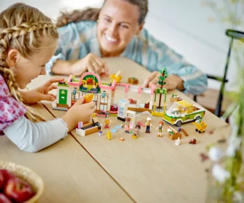 Детски комплект за игра LEGO® Friends 41729 – Био магазин за хранителни стоки