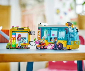 Детски комплект за игра LEGO® Friends 41759 – Градски автобус в Хартлейк Сити