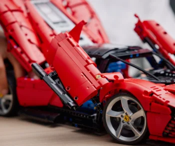 Детски комплект за игра LEGO® Technic 42143 – Ferrari Daytona SP3